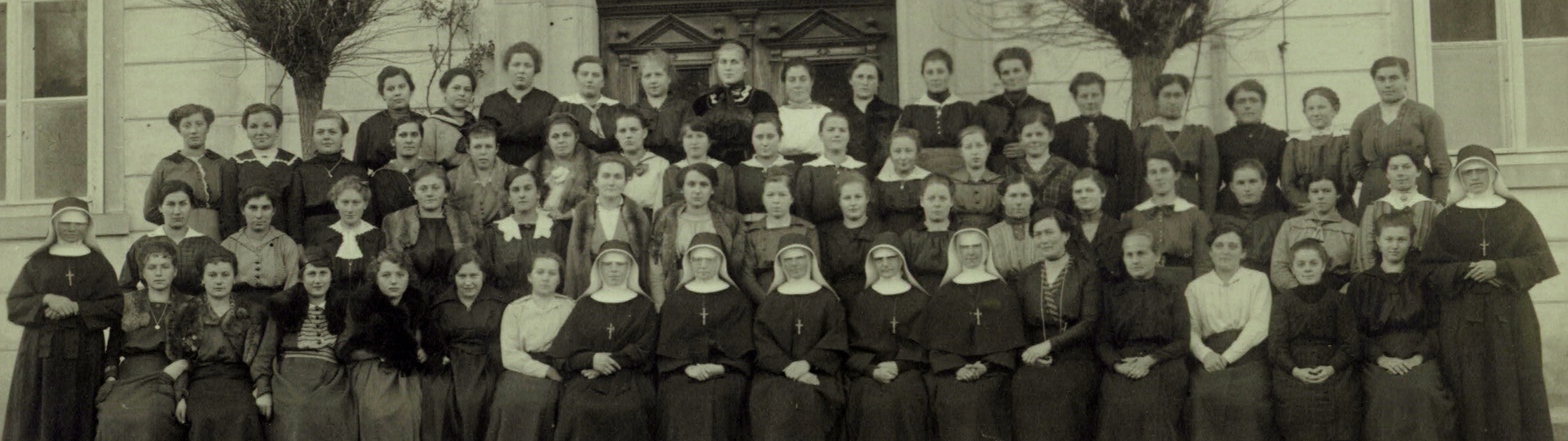 Antoniushaus Feldkirch, historische Fotos, Schwestern Antoniushaus der Kreuzschwestern in Feldkirch, Vorarlberg, historische Fotos