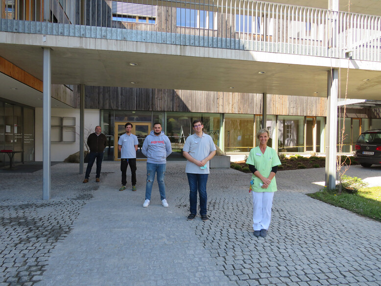 Antoniushaus der Kreuzschwestern in Feldkirch, Vorarlberg, Außerodentliche Zivildiener bei Covid-19