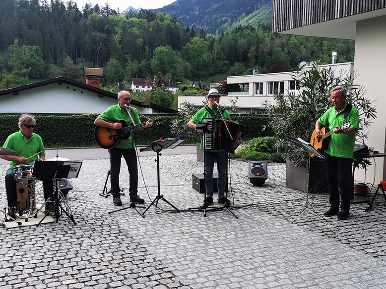 Frühschoppen mit Sappralott im Antoniushaus der Kreuzschwestern in Feldkirch