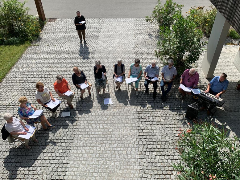 Antoniushaus der Kreuzschwestern in Feldkirch, Vorarlberg, Singgemeinschaft "Gemsichter Satz"